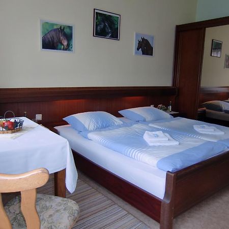 Pension Rosenhof Görlitz Esterno foto